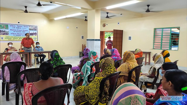 Ramkrishna Ashram Krishi Vigyan Kendra, Nimpith celebrated Mahila Kisan Diwas on 15th October, 2020